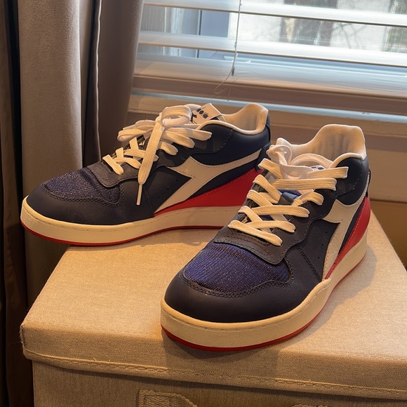 Worn twice in great condition Diadora Mens Magic Color Casual Sneakers Shoes - Picture 2 of 9